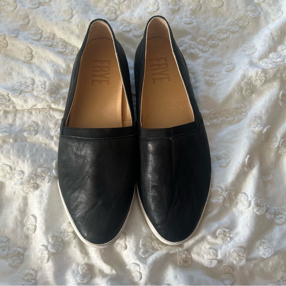 Frye Melanie Slip On Shoes Size 8.5M